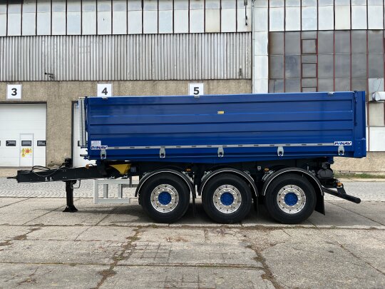 Tipper tandem trailers